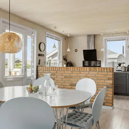 Gorgeous In With Kitchen * Broager