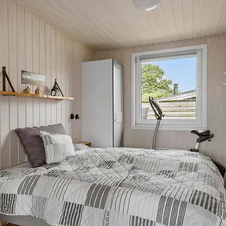Gorgeous In With Kitchen Holiday home *